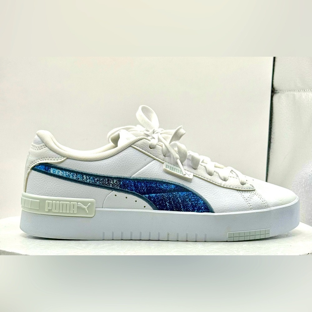 Puma Jada Renew White and Blue Leather Women's Sneakers Size 10 382387-01